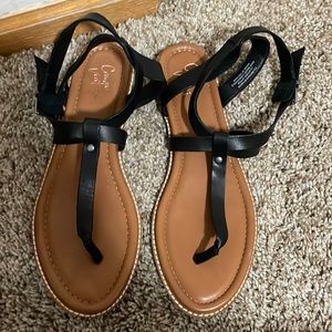 Crown vintage black sandal